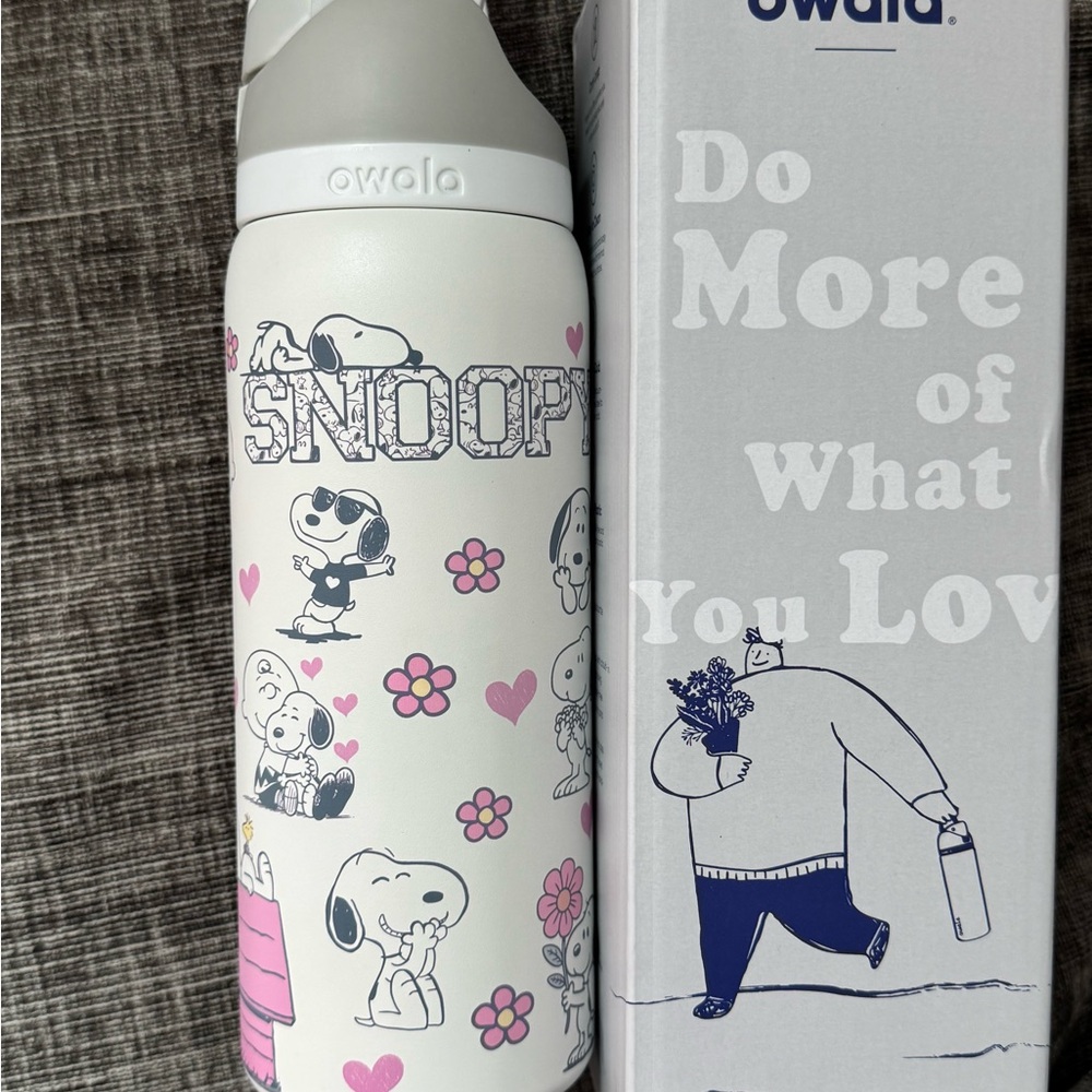 SNOOPY Owala White & Pink Stainless Water Bottle